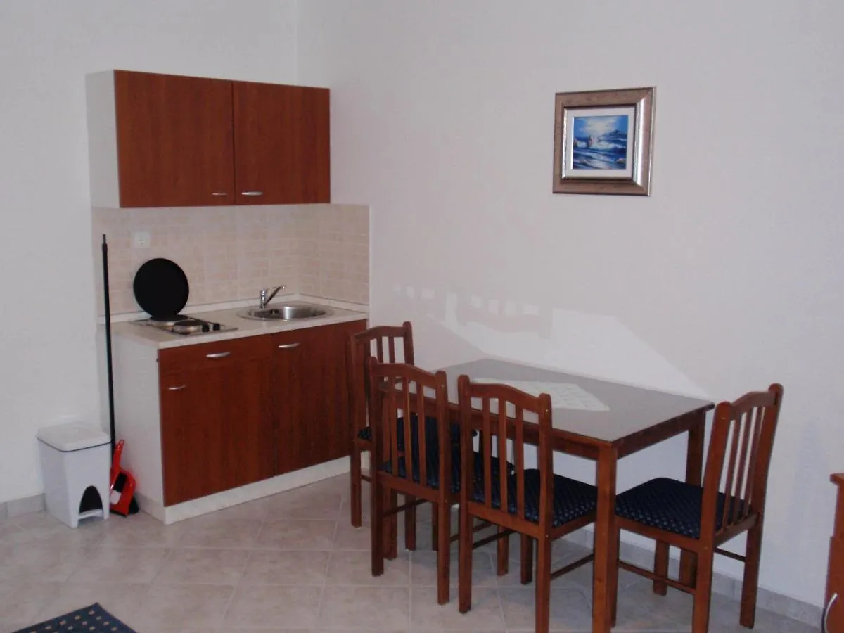 Apartmani Area Doma 트로기르 크로아티아