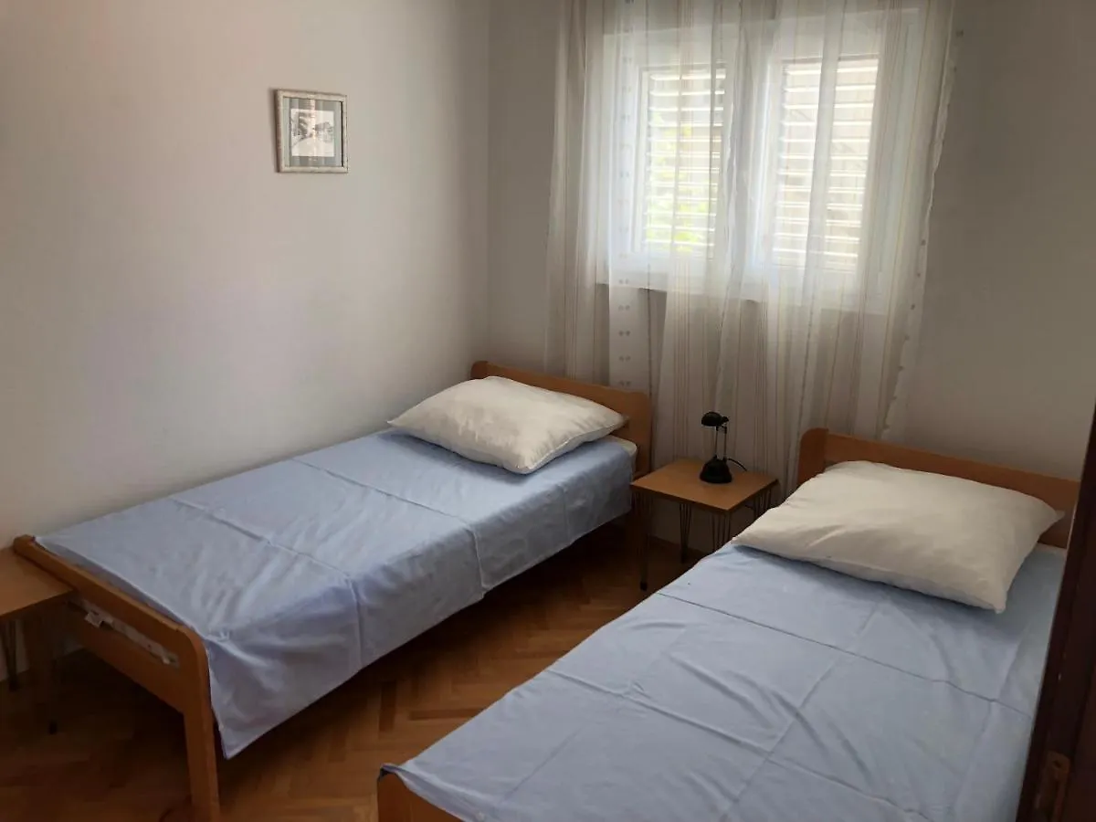 Apartmani Area Doma 트로기르 0*,  크로아티아